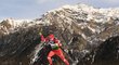 Ruský běžec na lyžích Ilja Semikov při tréninku ve švýcarském Lenzerheide