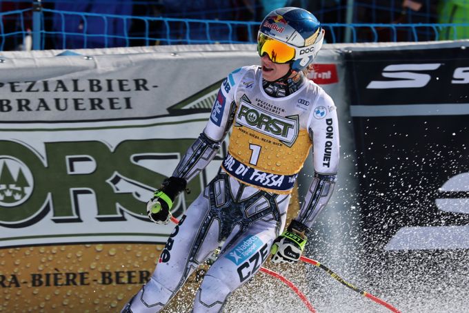 Ledecká se vrátila do TOP 10 a smála se. Pohádka Italky, vyhrála o setinu a sesadila Vonnovou Ledecká se vrátila do TOP 10 a smála se. Pohádka Italky, vyhrála o setinu a sesadila Vonnovou