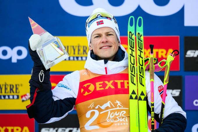 Obávaný výšlap na sjezdovku pro pana přehlíženého. A Klaebo má rekordní pátý titul na Tour Obávaný výšlap na sjezdovku pro pana přehlíženého. A Klaebo má rekordní pátý titul na Tour