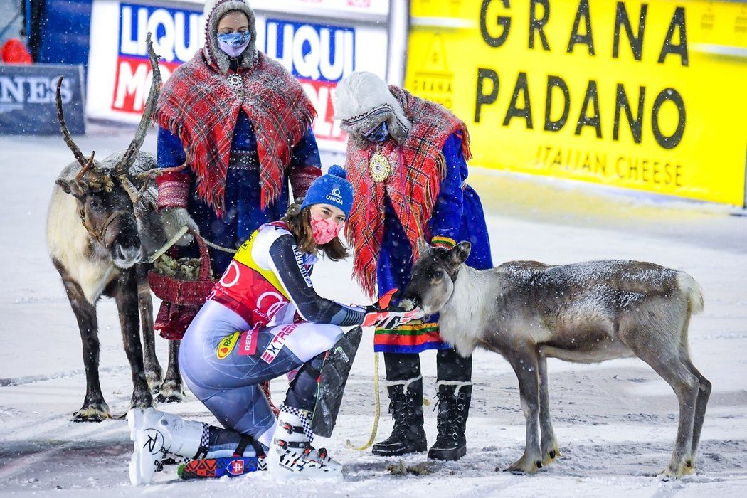 Petra Vlhová dostala za triumf ve finském Levi i jeden neobvyklý dar