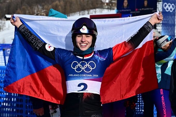 Dojatý šéf Kejval o Maděrové: To jsou příběhy! Adamczyková litovala Ledeckou Dojatý šéf Kejval o Maděrové: To jsou příběhy! Adamczyková litovala Ledeckou