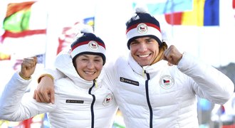 Oslavy medailí s rodinou a závody: Sezona nekončí, hlásí Vítková a Krčmář