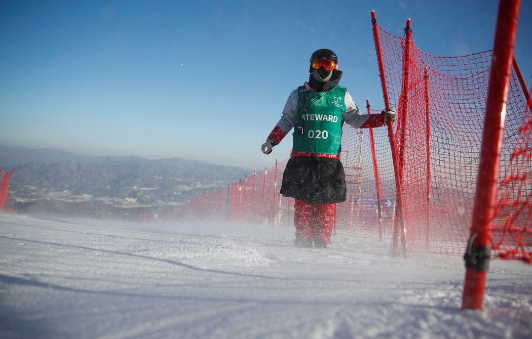 Silný vítr trápí organizátory ZOH. Ve středu byl odložen slalom žen