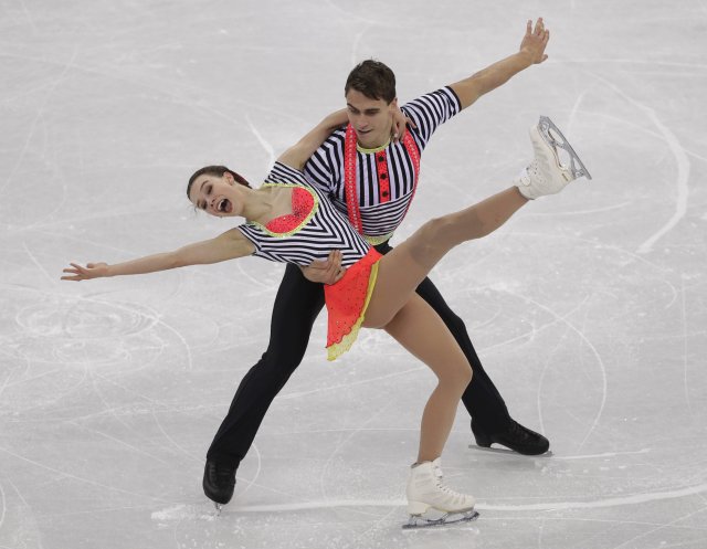 Sportovní dvojici Anna Dušková, Martin Bidař se při olympijské premiéře dařilo i ve volné jízdě