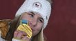 Česká senzace! Ester Ledecká ze zlatou medailí za superobří slalom.