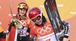 Zlatá Ester Ledecká v cíli paralelního obřího slalomu snowboardistek