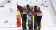 Nejlepší snowboardistky po paralelním obřím slalomu. Uprostřed zlatá Ester Ledecká.