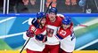 David Pastrňák (vlevo) věří, že ten nejlepší hokej na olympijském turnaji ještě nepředvedl David Pastrňák (vlevo) věří, že ten nejlepší hokej na olympijském turnaji ještě nepředvedl