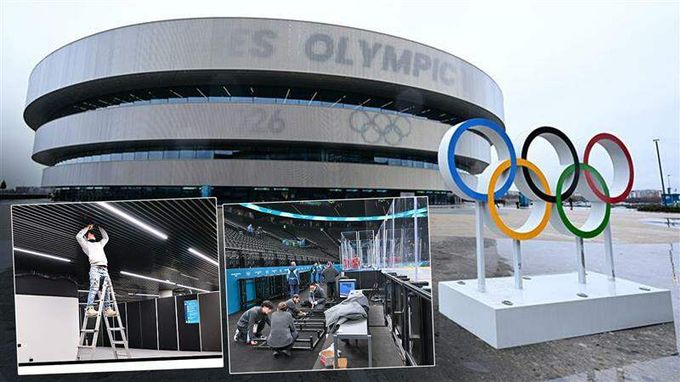 Prošli jsme hokejovou halu v Miláně: Vrtačky, štafle, zima… Ale pohled je impozantní Prošli jsme hokejovou halu v Miláně: Vrtačky, štafle, zima… Ale pohled je impozantní