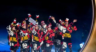 Čeští olympionici při zahajovacím ceremoniálu