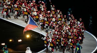 Čeští olympionici při zahajovacím ceremoniálu