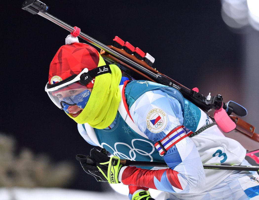 Veronika Vítková na trati olympijského závodu žen v biatlonu v Koreji