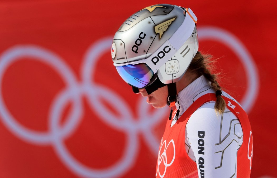 Zklamaná Ester Ledecká po olympijském sjezdu