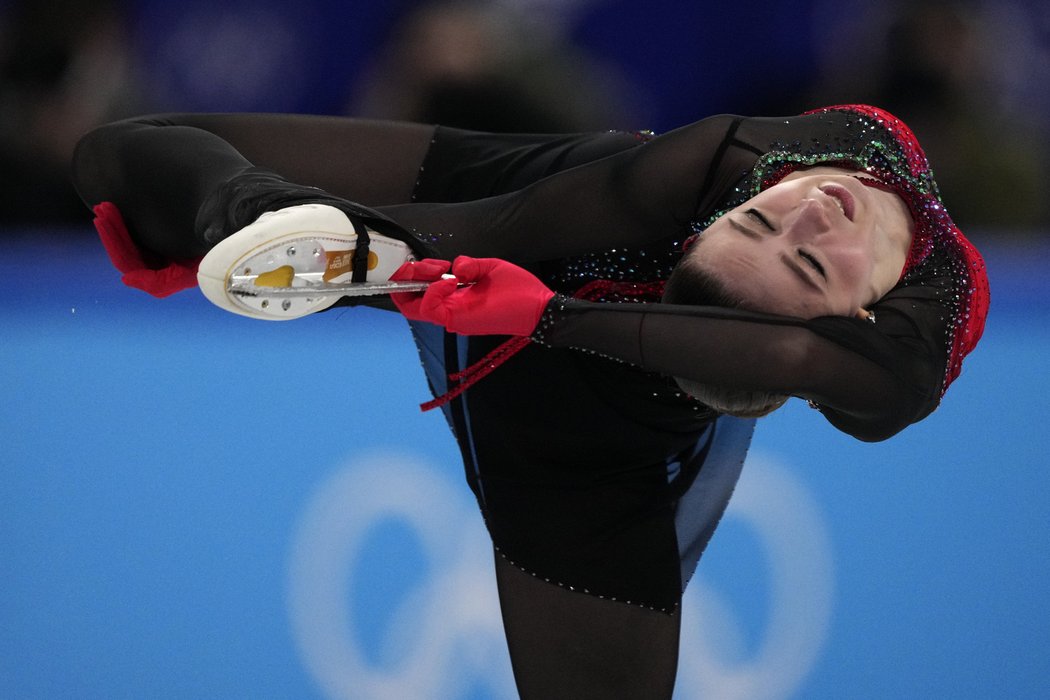 Ruska Kamila Valijejová pokazila volnou jízdu a na zimních olympijských hrách skončila čtvrtá