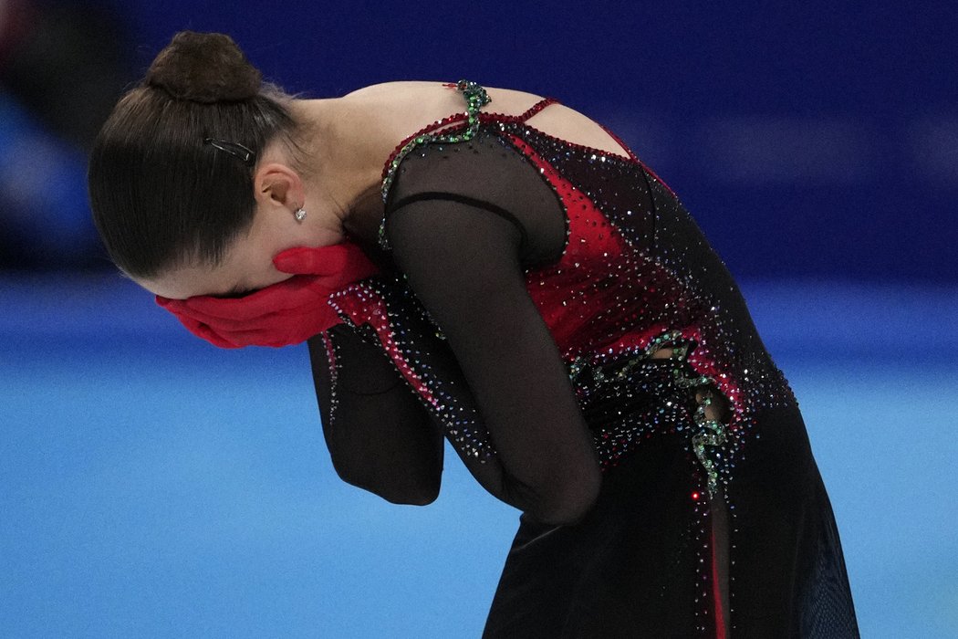 Ruska Kamila Valijejová pokazila volnou jízdu a na zimních olympijských hrách skončila čtvrtá