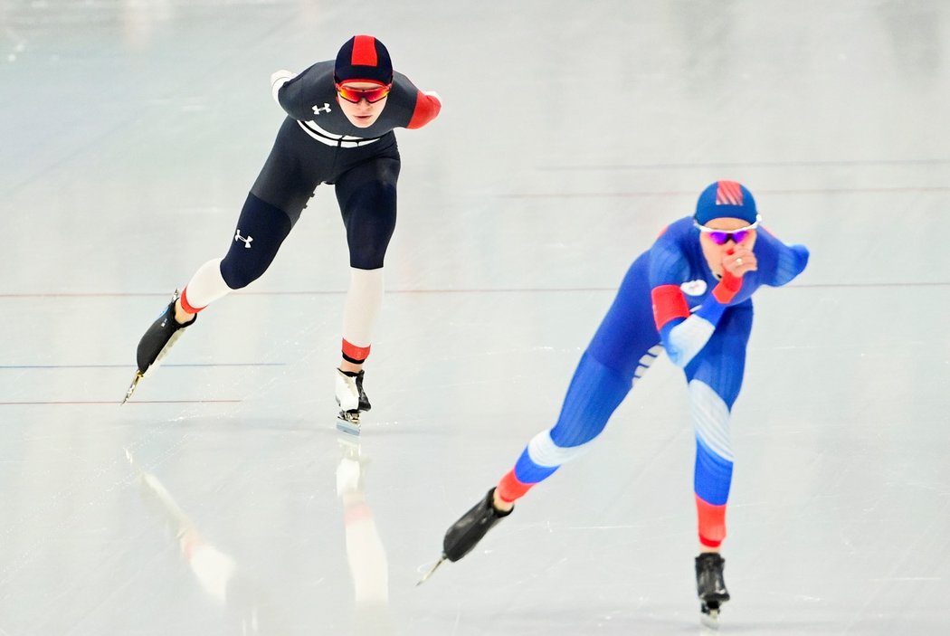 Nikola Zdráhalová v závodě na 3 000 metrů na olympiádě v Pekingu