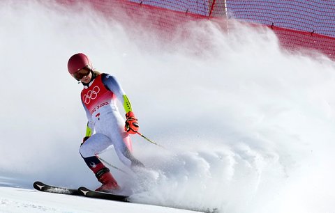 Mikaela Shiffrinová nedokončila první kolo obřího slalomu na ZOH