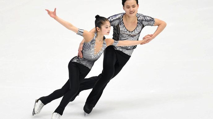Severokorejští krasobruslaři Rjom Te-ok a Kim Ču-sikse kvalifikovali na olympiádu.