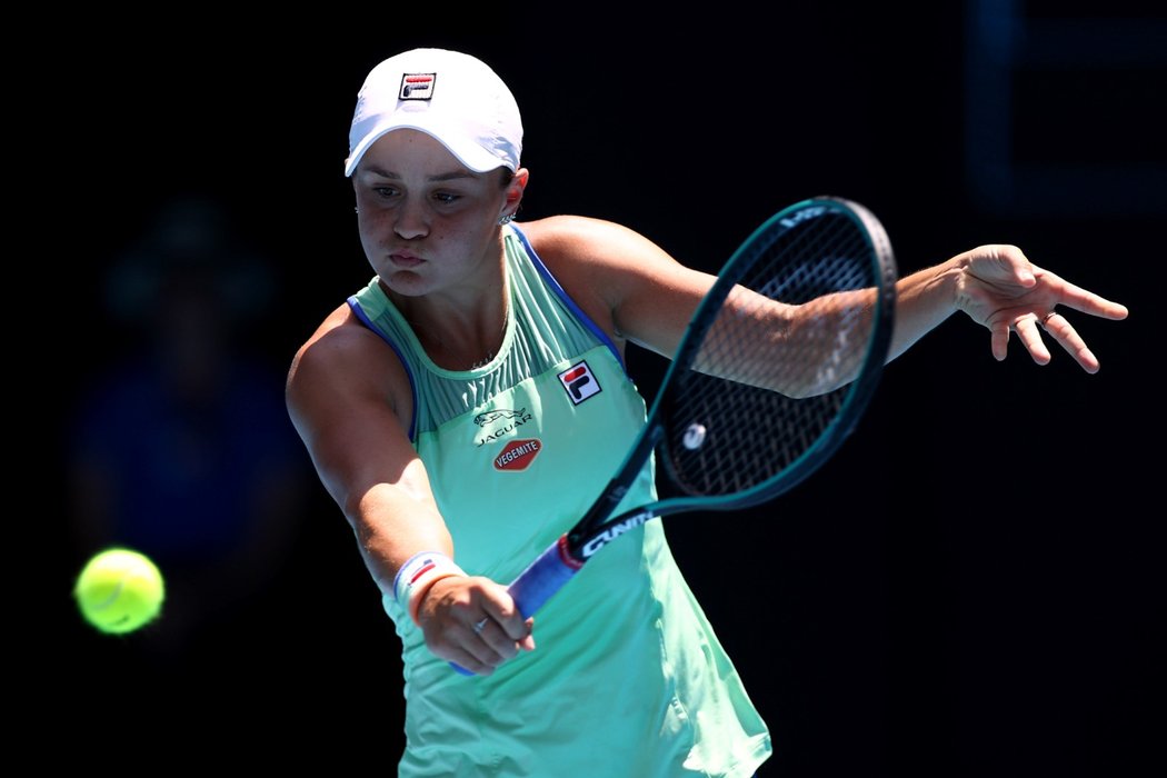 Australská světová jednička Ashleigh Bartyová ve čtvrtfinále Australian Open proti Petře Kvitové