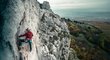 Český lezec Adam Ondra vyrazil do skal se slavným spisovatelem Jo Nesboem