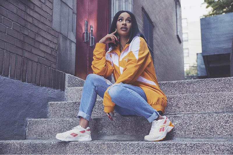 Styl devadesátých let se vrací - Cardi B, ambasadorka bot Reebok Aztrek