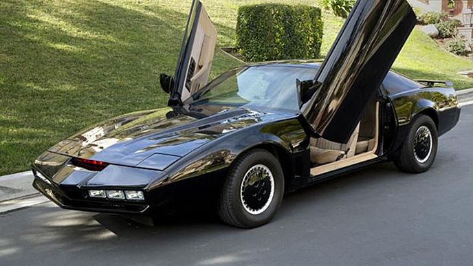 KITT ze seriálu Knight Rider po Davidu Hasselhoffovi je na prodej KITT ze seriálu Knight Rider po Davidu Hasselhoffovi je na prodej