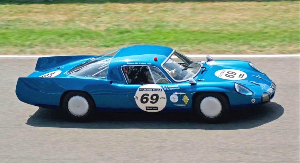 Alpine M65