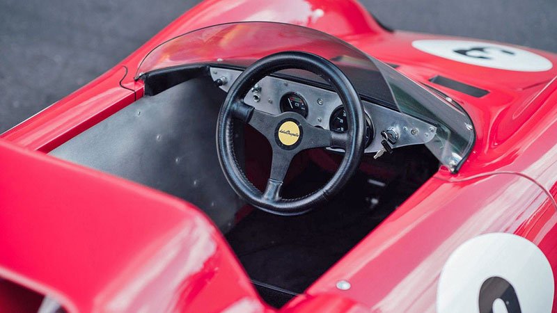 Ferrari 330 P2 Le Mans