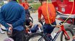 Kolumbijský cyklista Egan Bernal měl těžkou nehodu