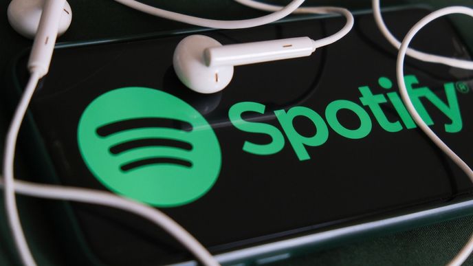 Spotify už poslouchá 406 milionů uživatelů a firma má za sebou první ziskový rok