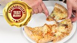 Testovali jsme mražené sýrové pizzy: Který výrobce na nás šetří? Dá se vybrat poctivá?