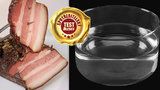 Test anglických slanin ukázal: Některé musíte nejdřív vyždímat! Výrobci je „koupou“ ve vodě