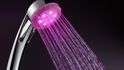 Sprch s LED si můžete vybrat z mnoha druhů.
