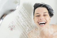 Test sprchových olejů: Nahradí sprchový gel i tělové mléko v jednom