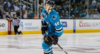 Z Hertla bude kočovník. Nikdo v NHL nenalétá více než San Jose