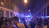 Zásah těžkooděnců v centru Prahy: Squatteři obsadili budovy, odpálili i ohňostroj