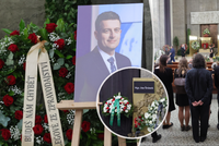 Pohřeb meteorologa Jana Šrámka (†48): Honzu si vzalo nebe, smutnil moderátor Řezníček