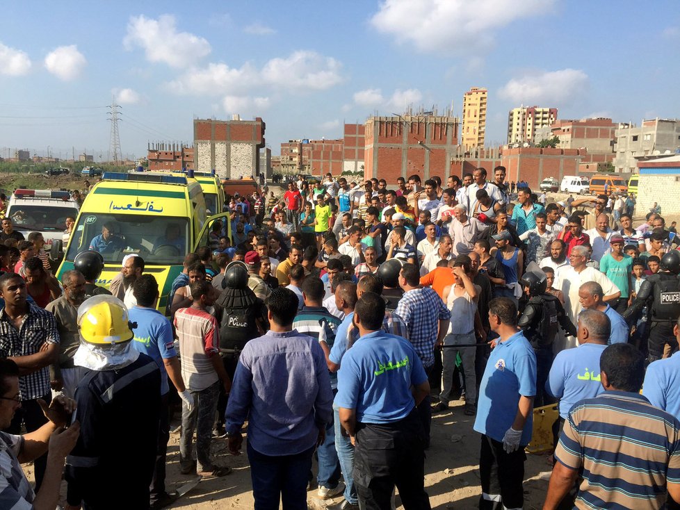 Při srážce vlaků zemřelo v Egyptě nejméně 36 lidí. 123 osob je zraněno