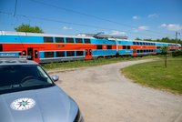 Vlak v Hradci Králové srazil člověka, na místě zemřel