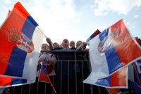 Srbského prezidenta podpořilo 150 tisíc v Bělehradě. Nasměruje zemi do EU?