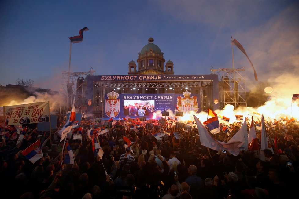 Prezident  Aleksandar Vucic se v Bělehradu dočkal velké podpory