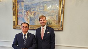 Ministr zdravotnictví Adam Vojtěch se setkal se srbským velvyslancem v Česku Berislavem Vekićem, se kterým jednal o spolupráci ve zdravotnictví, zejména v oblasti transplantací, onkologie a digitalizace zdravotnictví. (29. 10. 2026)