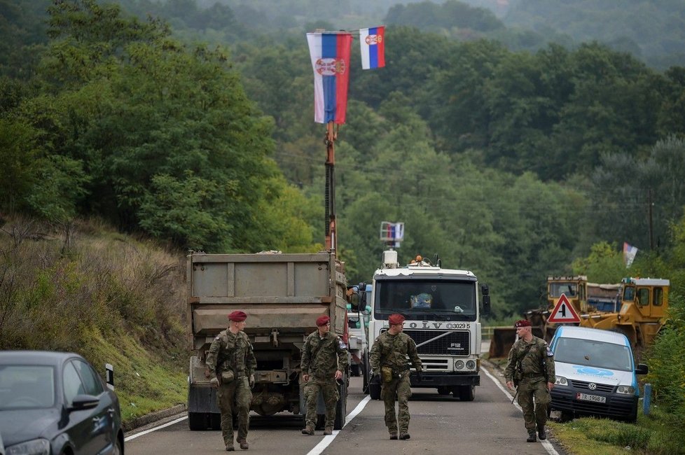 Hranice mezi Srbskem a Kosovem.