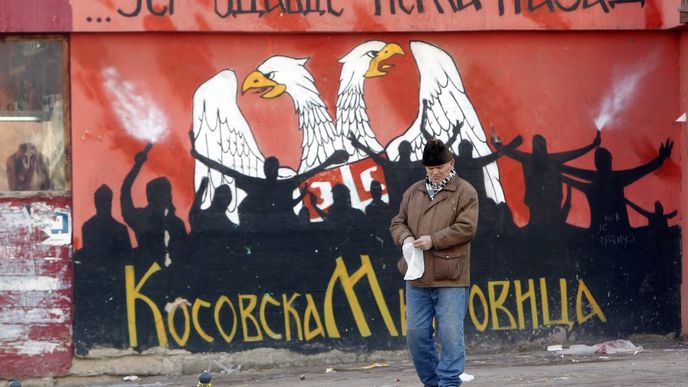 Významné zlepšení v oblasti veřejných financí přispělo v Srbsku k postupnému zvyšování úvěrového ratingu a ke snižování nákladů na obsluhu dluhu. Významné zlepšení v oblasti veřejných financí přispělo v Srbsku k postupnému zvyšování úvěrového ratingu a ke snižování nákladů na obsluhu dluhu.