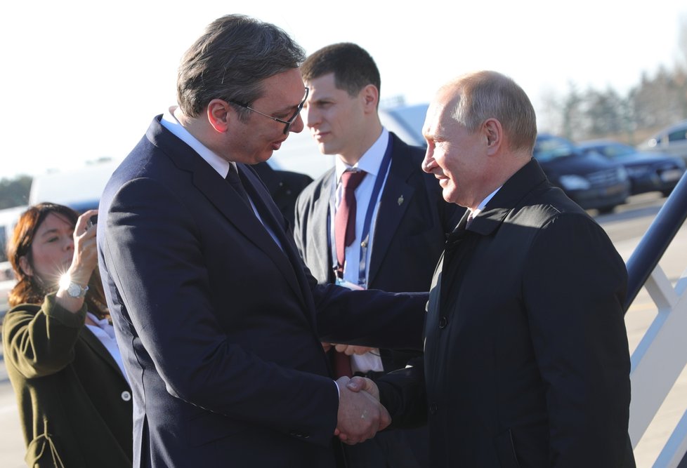 Putina na bělehradském letišti vítal srbský prezident Aleksandar Vučič, (17.01.2019).