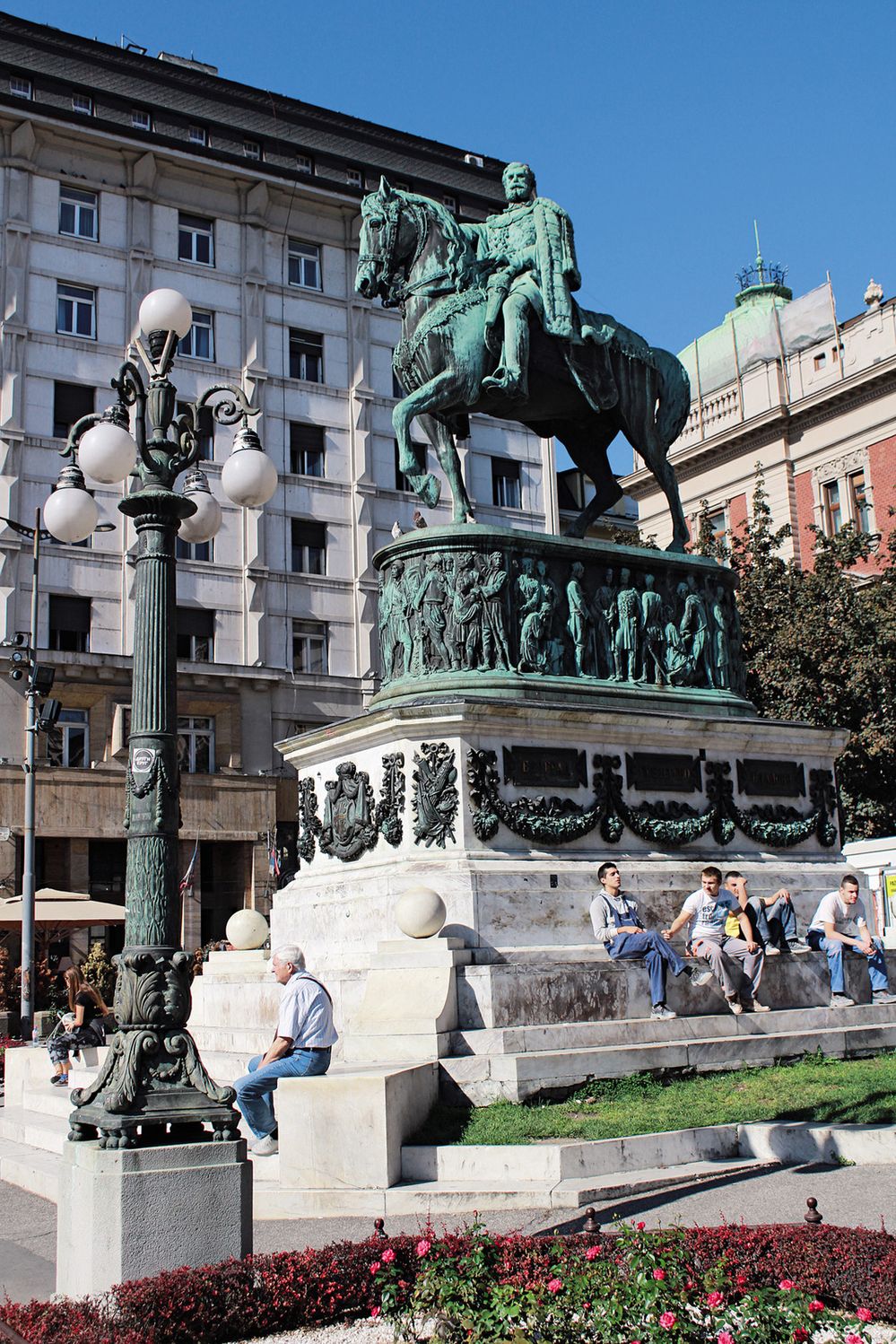 Jezdecká socha knížete Mihaila Obrenoviće v Bělehradě