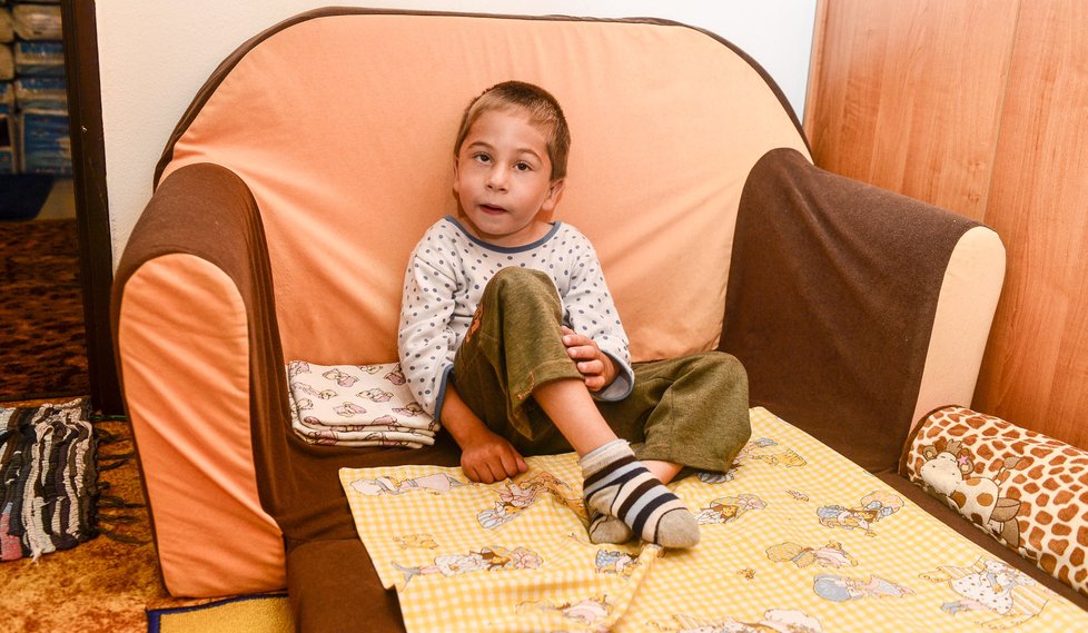 Adámek (5) od narození bojuje s mozkovou obrnou, má mentální retardaci a projevil se u něj i autismus.
