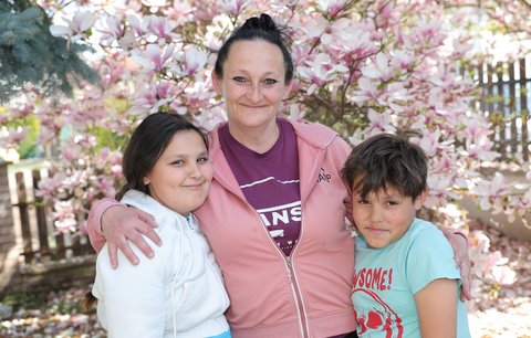 Soňu (49) se šesti dětmi málem zruinovaly půjčky: Hladověla v bytě plném potkanů!