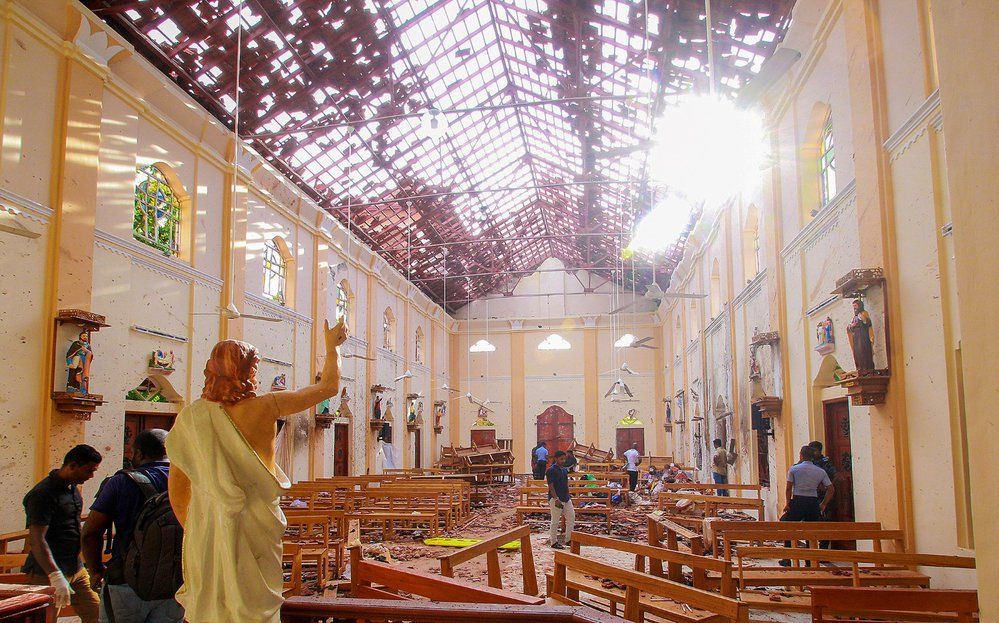 Jeden z kostelů po útoku teroristů. (21.4.2019)