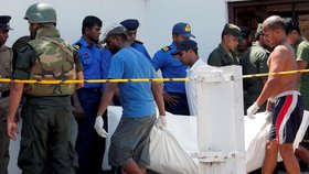 Série výbuchů na Srí Lance si vyžádala nejméně 185 obětí. (21.4.2019)